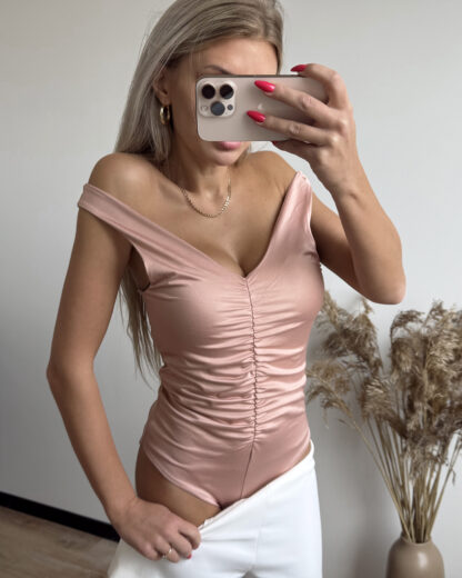 Body M