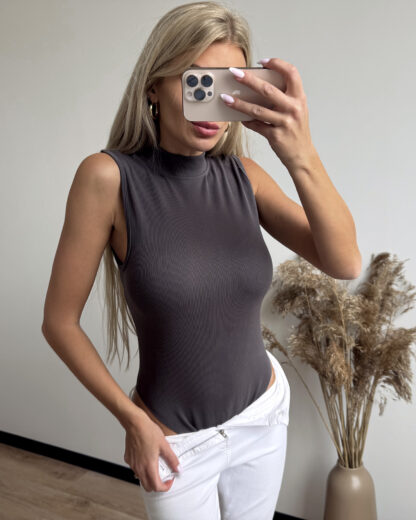 Body M